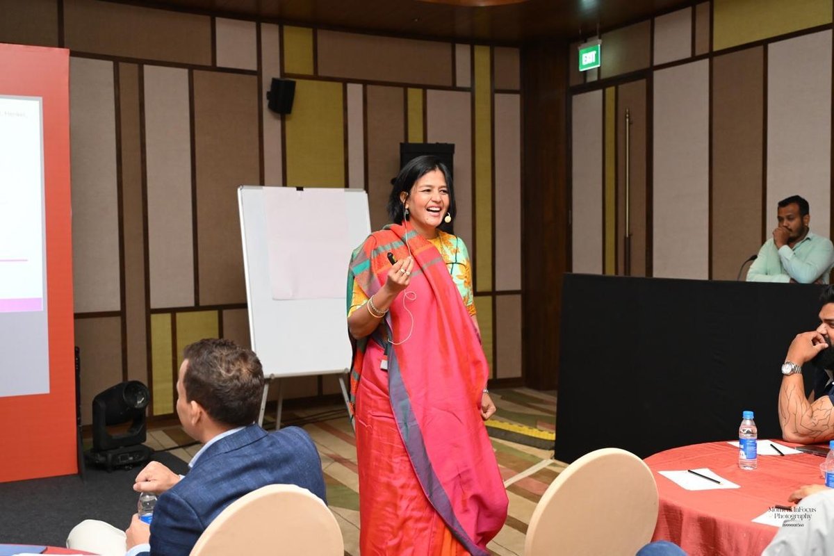 Vani leading a workshop session
